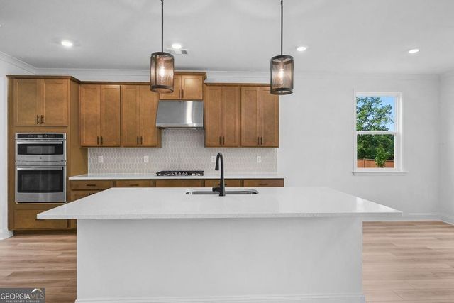 8710 Stratford Oaks Avenue, Ball Ground, GA 30107