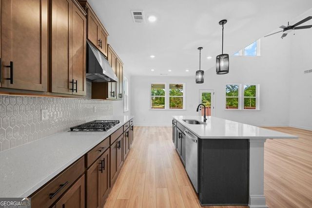 8710 Stratford Oaks Avenue, Ball Ground, GA 30107