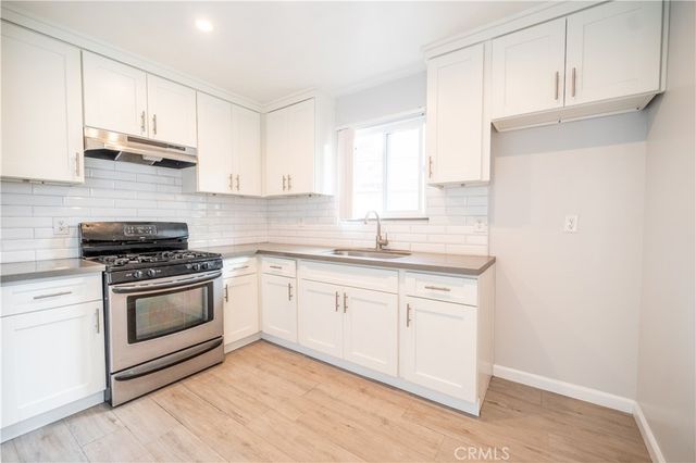 580 N Holliston Avenue, Pasadena, CA 91106