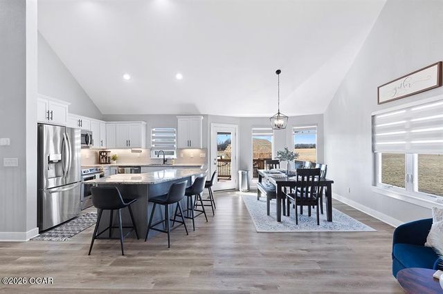 1632 Lou Martin Drive, Pittsburg, KS 66762