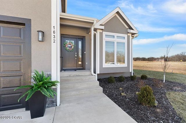 1632 Lou Martin Drive, Pittsburg, KS 66762