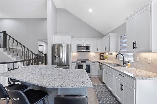 1632 Lou Martin Drive, Pittsburg, KS 66762