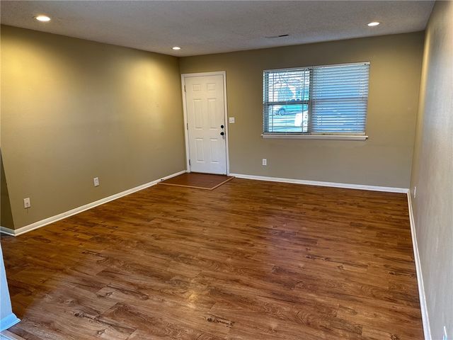 332 W Nightingale Circle, Fayetteville, AR 72703
