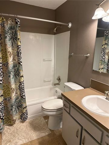 332 W Nightingale Circle, Fayetteville, AR 72703
