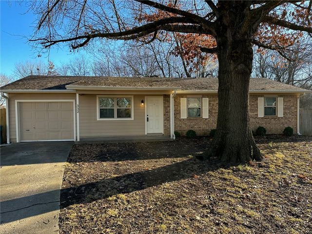332 W Nightingale Circle, Fayetteville, AR 72703