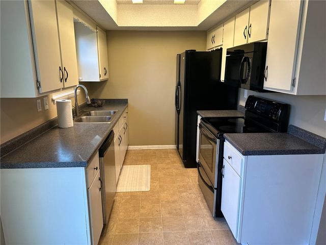 332 W Nightingale Circle, Fayetteville, AR 72703