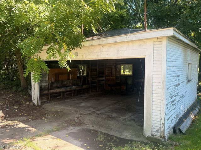 231 Marmion Avenue, Youngstown, OH 44507