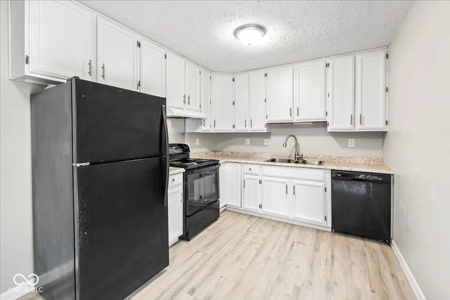 9408 Big Ben Circle, Indianapolis, IN 46235