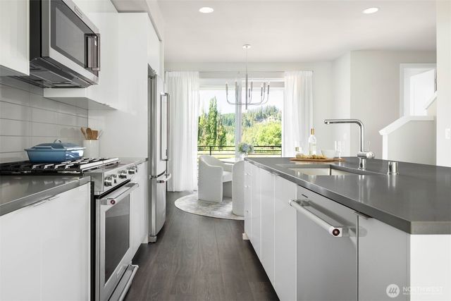 12115 21st Place SE, Lake Stevens, WA 98258