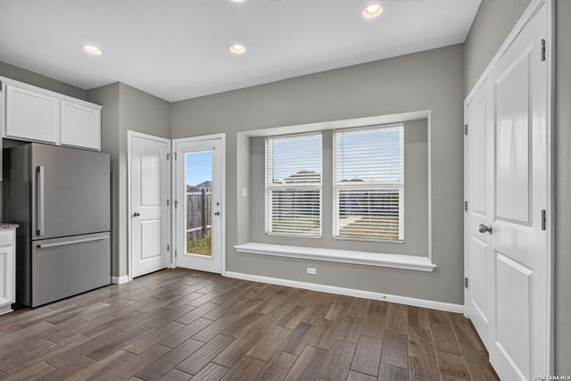 2916 BRAND IRON DR, San Marcos, TX 78666
