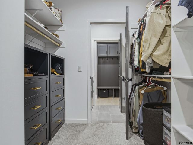 19112 Pinehurst Avenue, Omaha, NE 68136