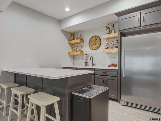 19112 Pinehurst Avenue, Omaha, NE 68136