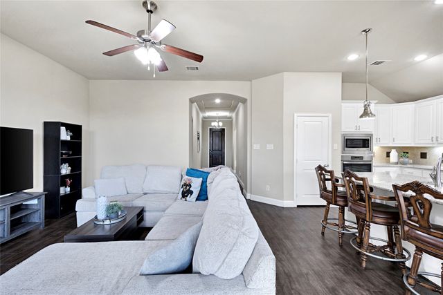 515 Barnstorm Drive, Celina, TX 75009