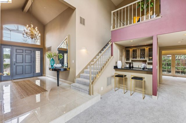 78 Scenic Dr, Orinda, CA 94563