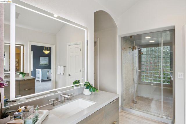 78 Scenic Dr, Orinda, CA 94563