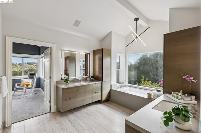 78 Scenic Dr, Orinda, CA 94563