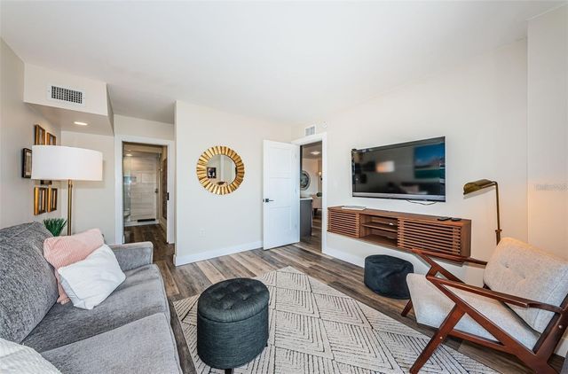 4900 BRITTANY DRIVE S 1413, St Petersburg, FL 33715