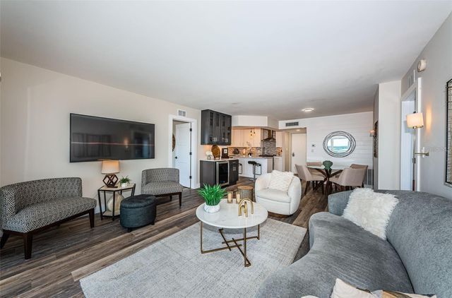 4900 BRITTANY DRIVE S 1413, St Petersburg, FL 33715