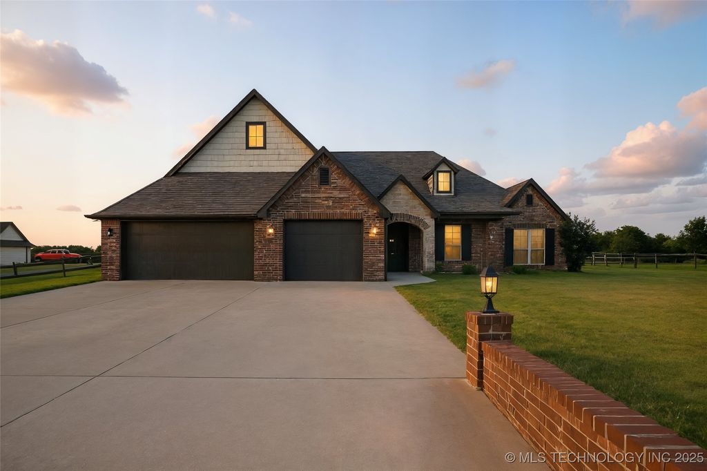 8039 S 268th East Avenue, Broken Arrow, OK 74014