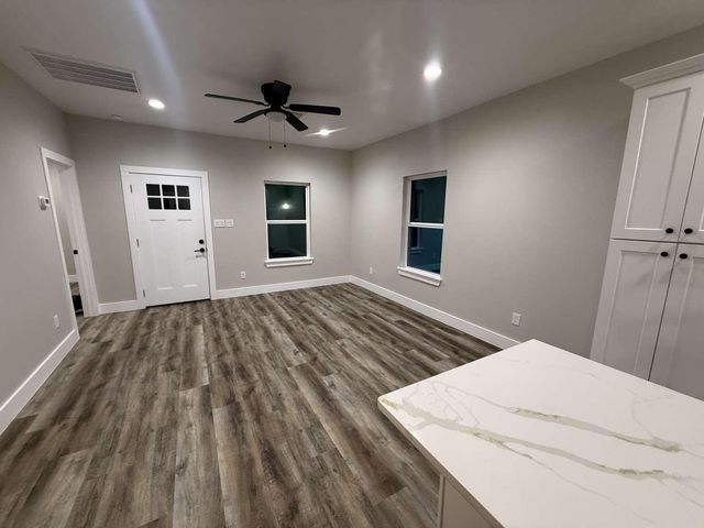 1620 Sam Wilson Street, Houston, TX 77020