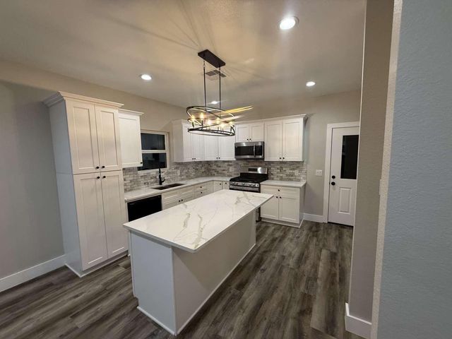 1620 Sam Wilson Street, Houston, TX 77020