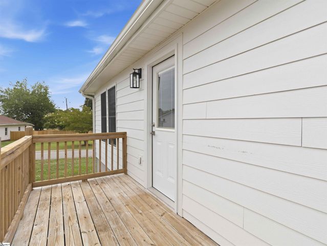 101 Elmer Street, Greer, SC 29651
