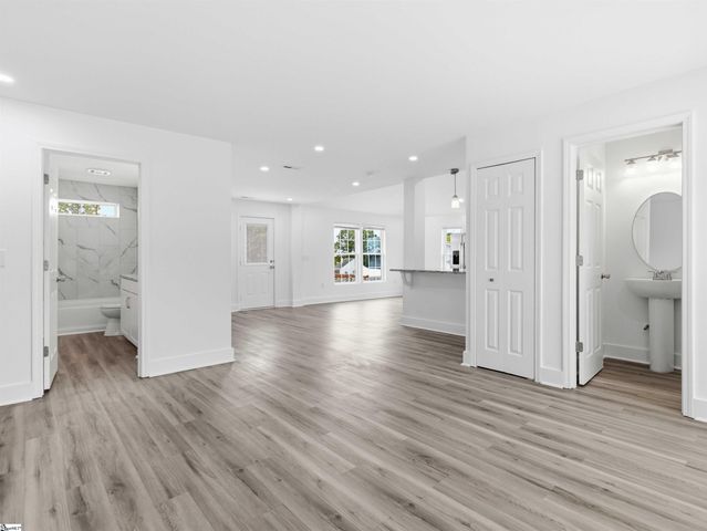 101 Elmer Street, Greer, SC 29651
