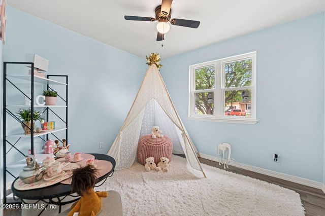 10264 SWARTHMORE Drive, Jacksonville, FL 32218