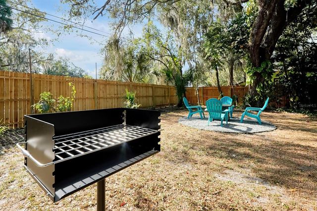 220 AVOCADO AVENUE, Sanford, FL 32771