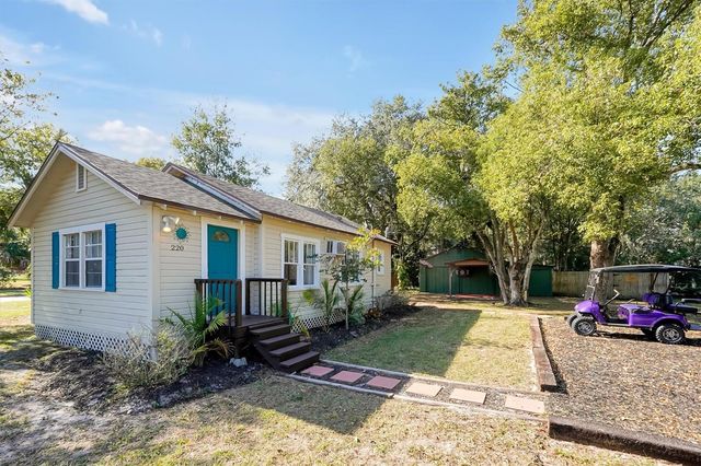 220 AVOCADO AVENUE, Sanford, FL 32771