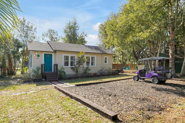 220 AVOCADO AVENUE, Sanford, FL 32771