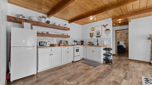 573 Spruce, Sugarloaf, CA 92386