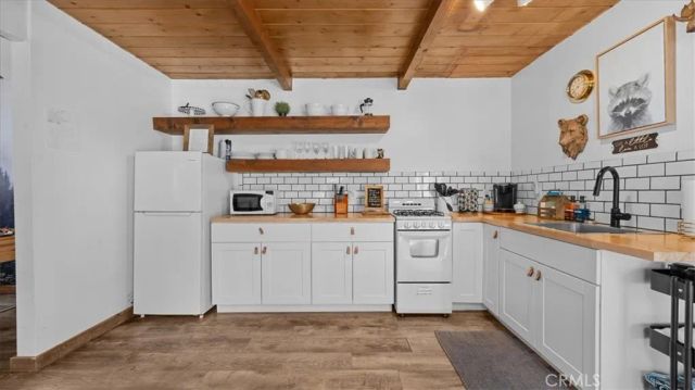 573 Spruce, Sugarloaf, CA 92386