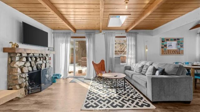 573 Spruce, Sugarloaf, CA 92386
