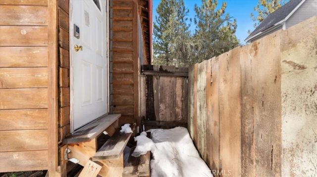 573 Spruce, Sugarloaf, CA 92386