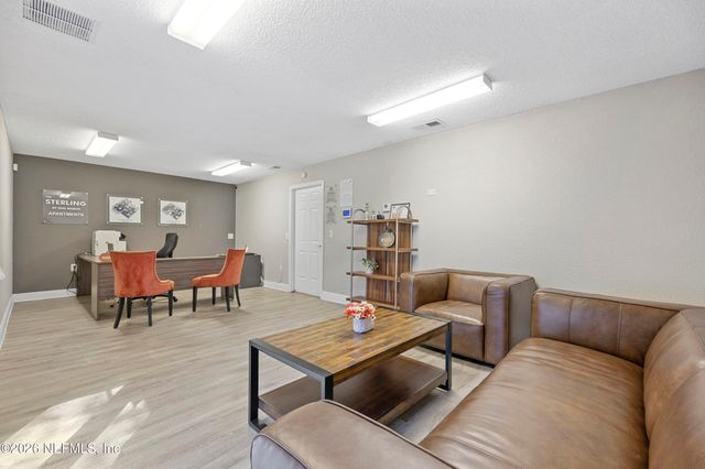 2943 SPRING PARK Road, Jacksonville, FL 32207