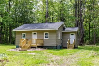 225 Queen Lake Road, Phillipston, MA 01331