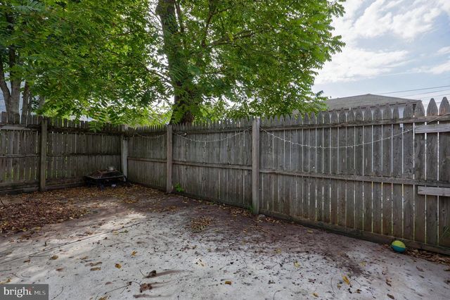 916 WALNUT ST, Lebanon, PA 17042