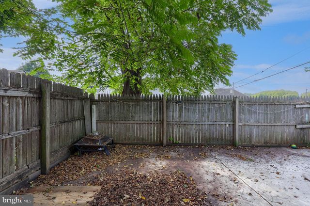 916 WALNUT ST, Lebanon, PA 17042
