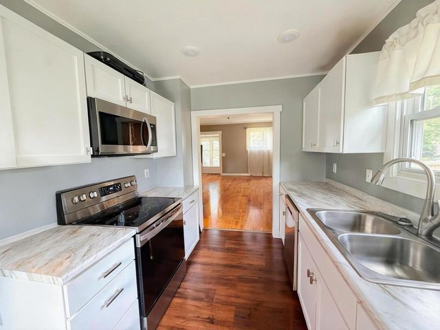 761 24th STREET N, La Crosse, WI 54601