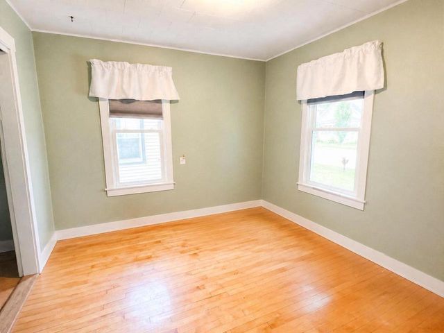 761 24th STREET N, La Crosse, WI 54601