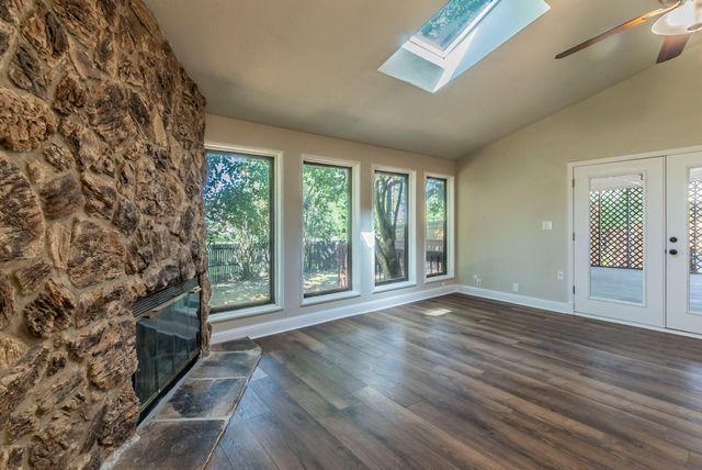1404 Vancouver Drive, Arlington, TX 76012