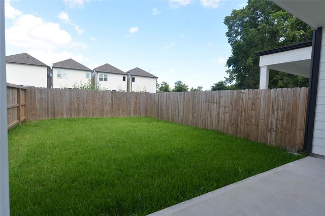 5935 Cebra Street, Houston, TX 77091