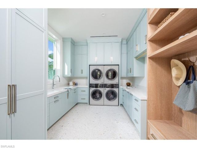 725 Pectin RD, Naples, FL 34102