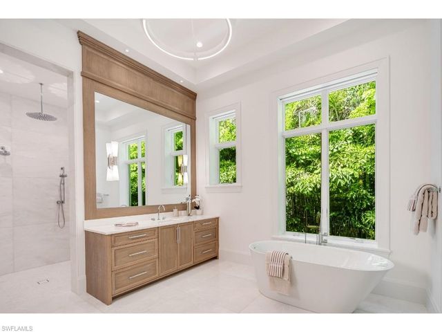 725 Pectin RD, Naples, FL 34102