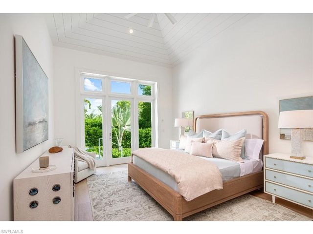 725 Pectin RD, Naples, FL 34102