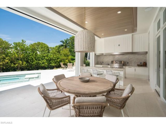 725 Pectin RD, Naples, FL 34102