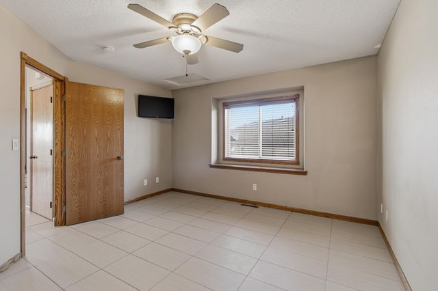 4749 44th Street S, Fargo, ND 58104