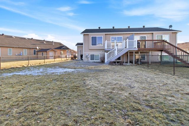 4749 44th Street S, Fargo, ND 58104