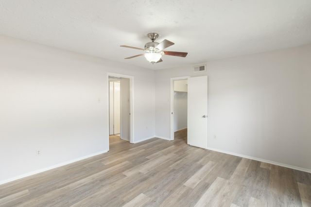 429 N Post Oak Lane 429, Houston, TX 77024